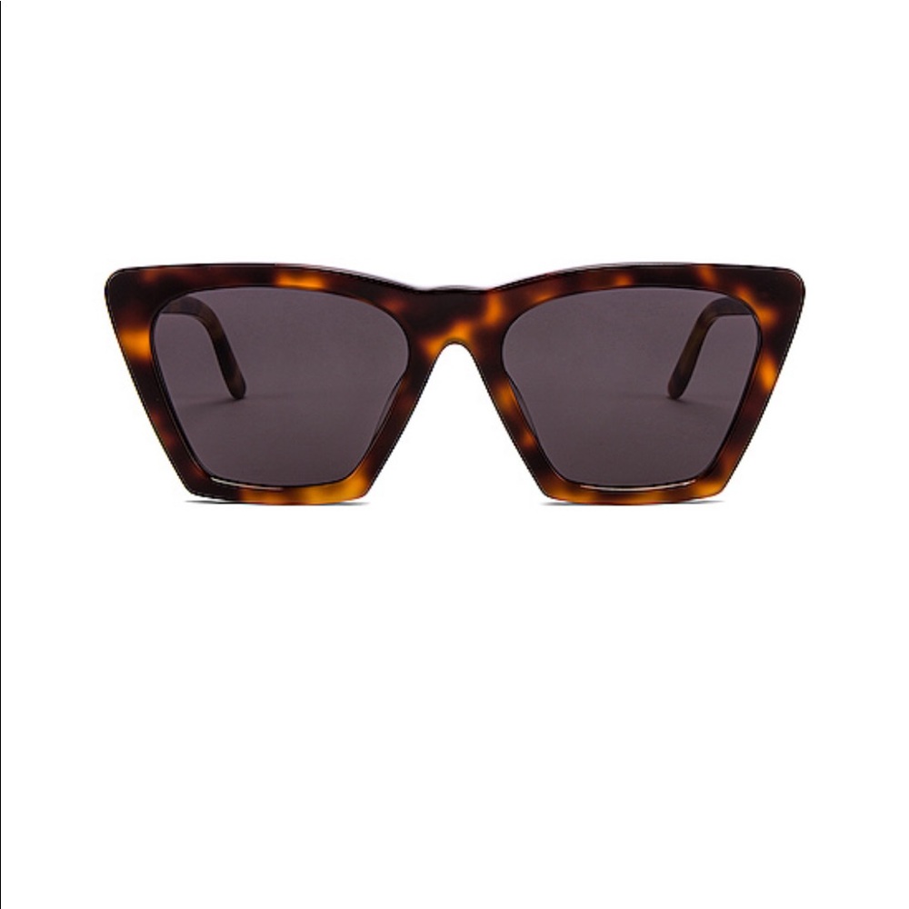 NWT Lisbon Illesteva sunglasses